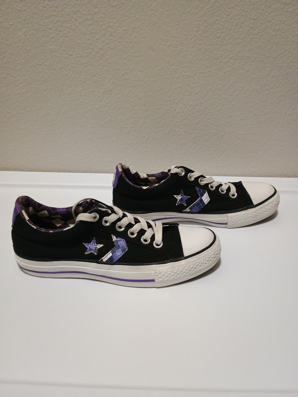 Converse all star low top black purple plaid sneakers w6 m4